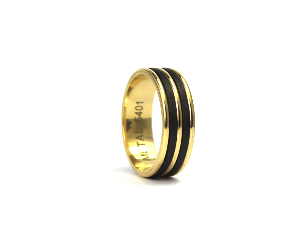 9ct yellow gold and carbon fibre band